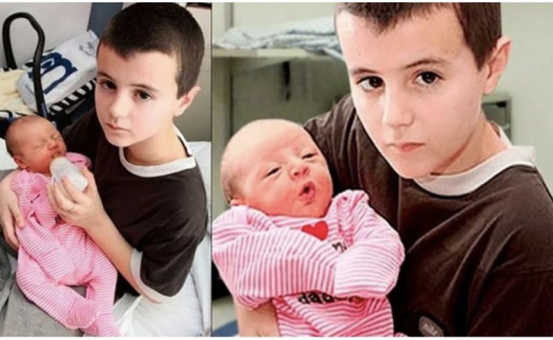 Grandir beaucoup trop vite : comment le garçonnet qui est devenu papa à l'âge de 13 ans se débrouille-t-il