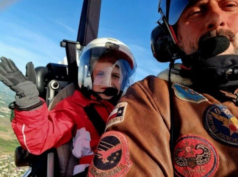 Un petit garçon de six ans en phase de rémission d'un cancer parvient à réaliser son rêve après plusieurs années de lutte