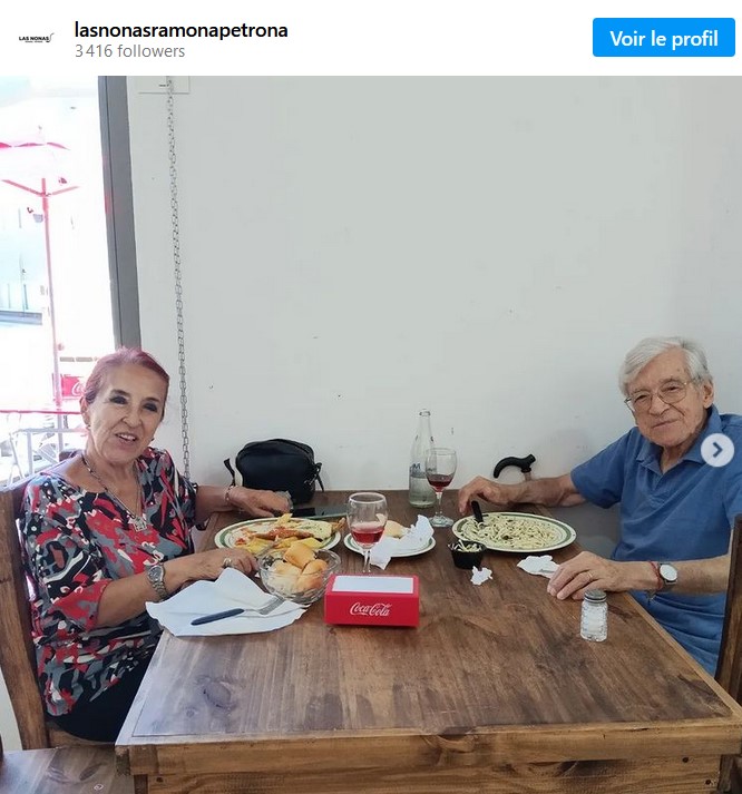 Ils ouvrent un restaurant et engagent uniquement des retraités, «ils travaillent plus efficacement que les jeunes»
