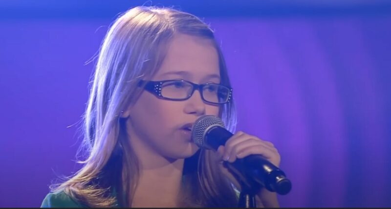 La chanson interdite, interprétée par une jeune fille de 13 ans, a été visionnée plus de 224 millions de fois