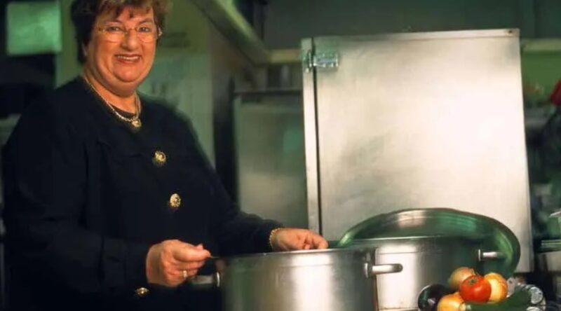 Maïté à 85 ans, après avoir tout perdu, qu'est devenue l'inoubliable cuisinière de la TV française