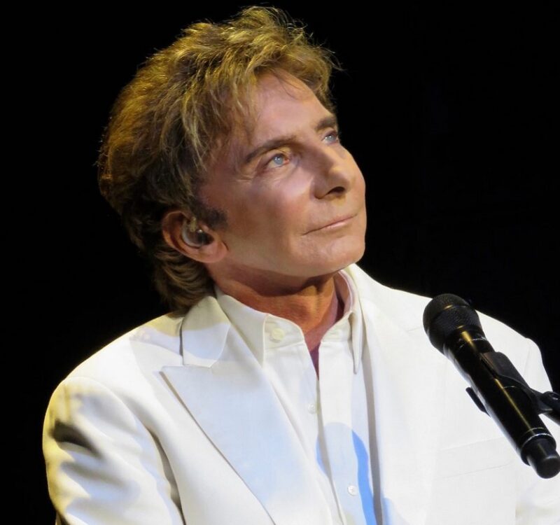 La pop star a caché sa romance avec cet homme pendant 39 ans : ils se sont mariés en cachette à l'âge de 71 ans