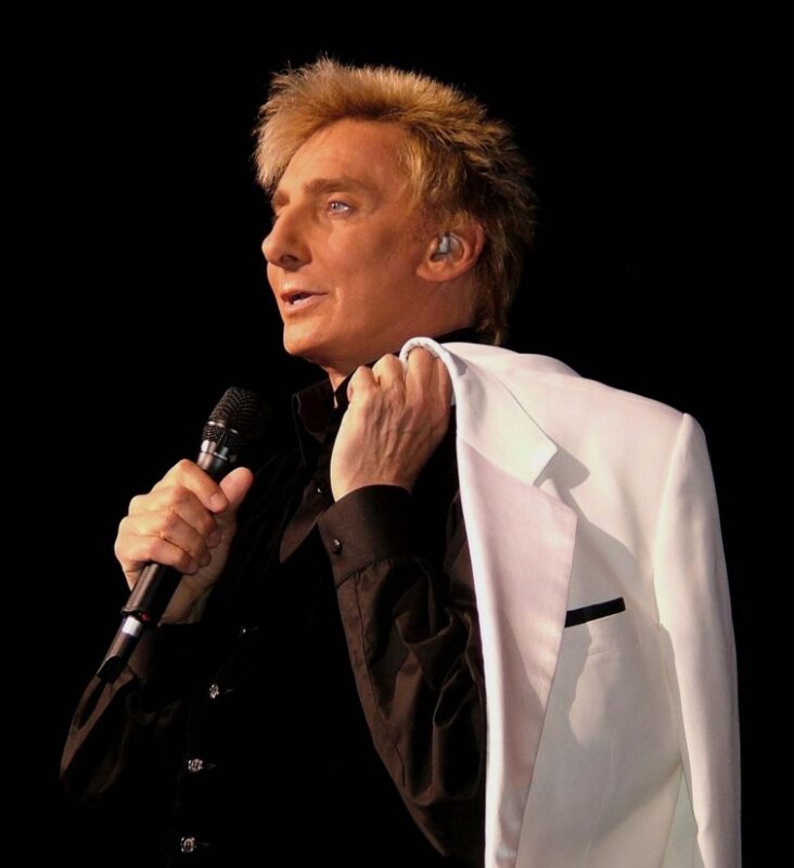 La pop star a caché sa romance avec cet homme pendant 39 ans : ils se sont mariés en cachette à l'âge de 71 ans