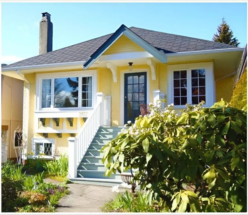 Mes voisins ne toléraient pas la couleur de ma maison et l'ont repeinte en mon absence : J'étais furieuse et je me suis vengée