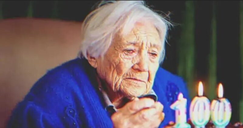 Cette mamie reçoit son tout premier gâteau d'anniversaire à l'âge de cent ans : «Merci pour vos souhaits»