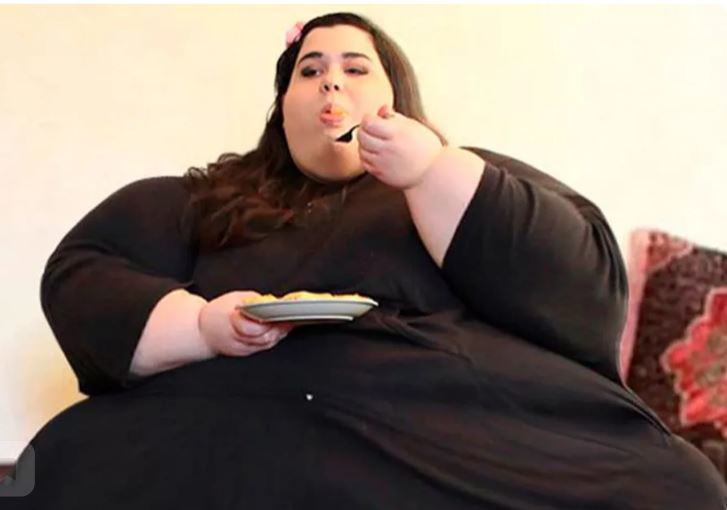 À quoi ressemble une jeune fille qui a perdu 200 kilos et qui est devenue une star de l'Internet grâce à son énorme poids ?