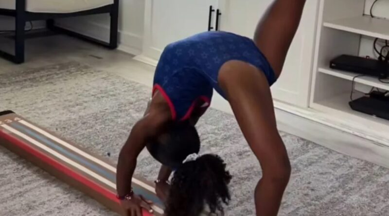 Le petit espoir olympique a montré sa routine de gymnastique et c’est impressionnant !