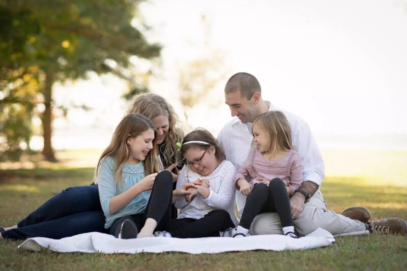 La leucémie : Les parents font leurs adieux à leur fillette qui a le cancer; elle ouvre les yeux et chuchote huit mots