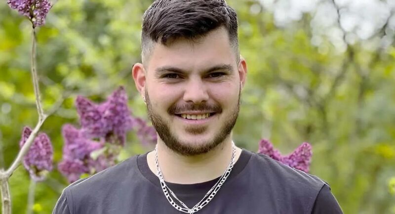 Jimmy, un éboueur, connaît un grand succès sur TikTok et contribue à combattre les stéréotypes liés à son métier