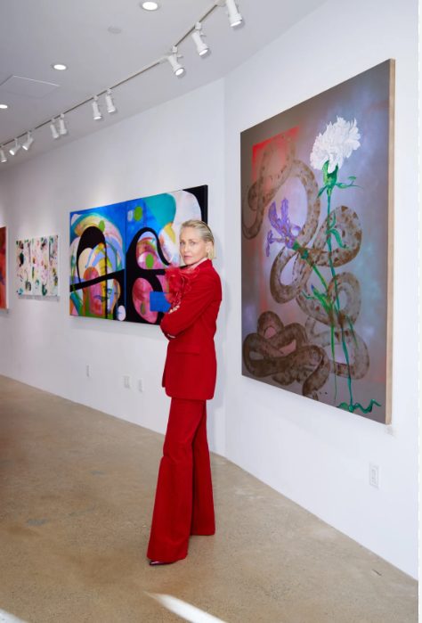 Une femme sans âge : la sublime Sharon Stone, âgée de soixante-six ans, a fait fureur dans une tenue transparente