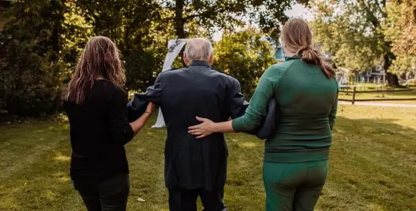 Le couple a souhaité renouer avec ses vœux de mariage après 77 ans de mariage : « Merci pour vos vœux »
