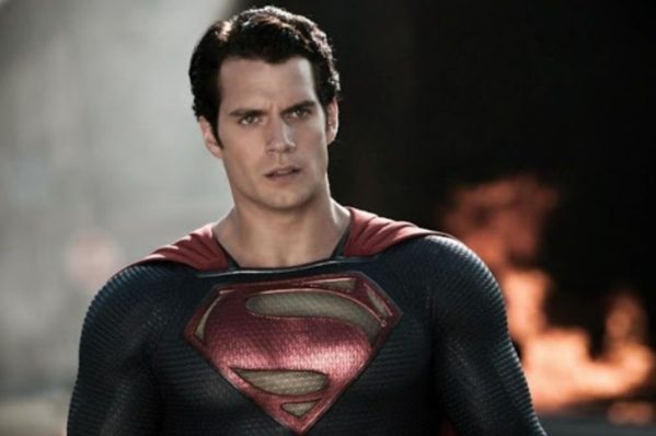 Henry Cavill a emmené son neveu en classe, car personne ne voulait croire que son oncle était Superman