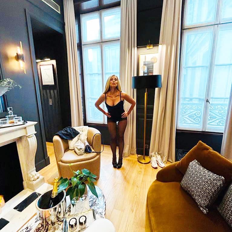 Lara Fabian défie les critiques et brille à 54 ans ✨💪
