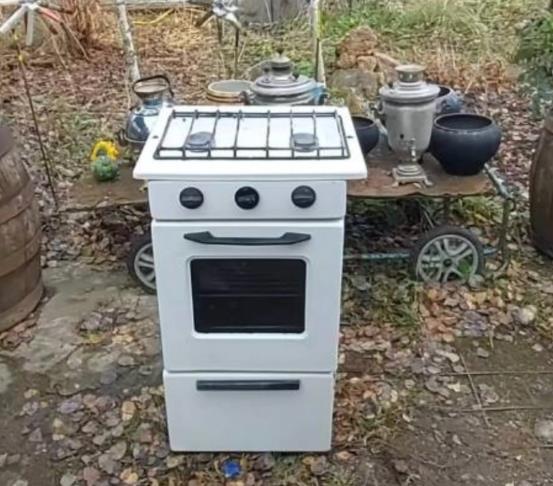 Donnez une nouvelle vie à votre vieux poêle en le transformant en un objet utile et esthétique !
