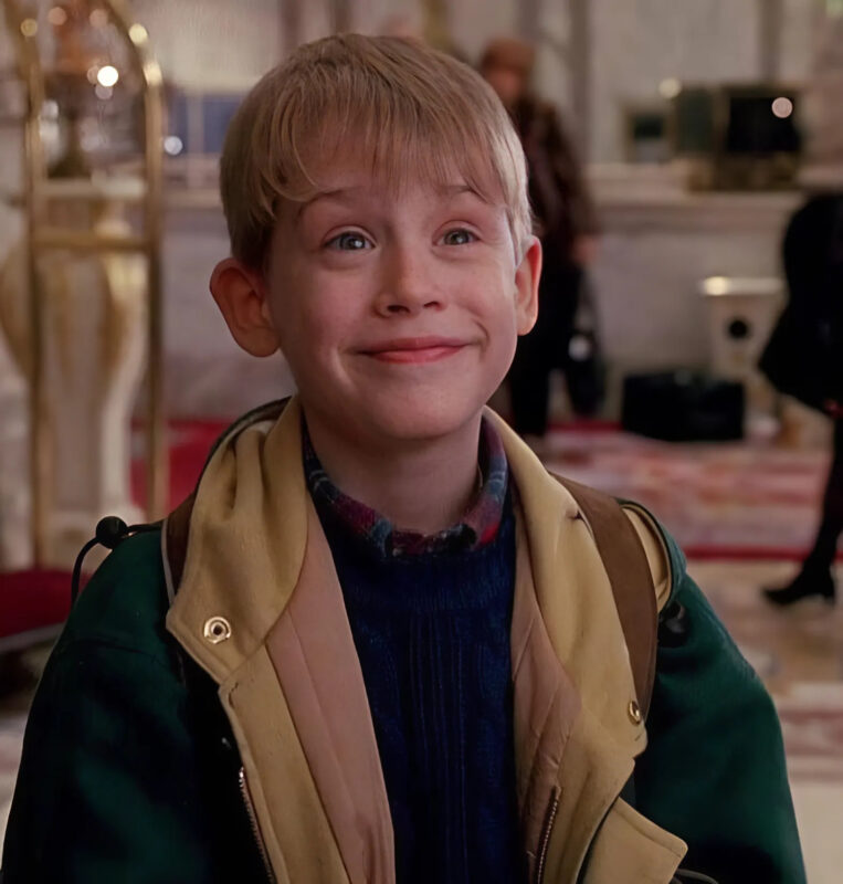Devenu mannequin chez Gucci, Macaulay Culkin, âgé de 44 ans, a pris du poids et a ravi ses fans avec son look surprenant