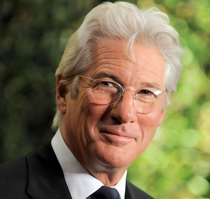 Richard Gere met en vente sa maison du Connecticut au prix de 11 millions d'euros après avoir annoncé une nouvelle déchirante...