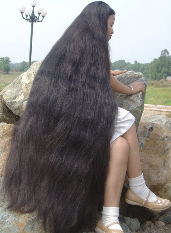 Une retraitée ne s'est pas coupée les cheveux depuis son adolescence