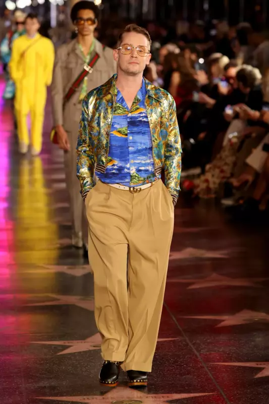 Devenu mannequin chez Gucci, Macaulay Culkin, âgé de 44 ans, a pris du poids et a ravi ses fans avec son look surprenant