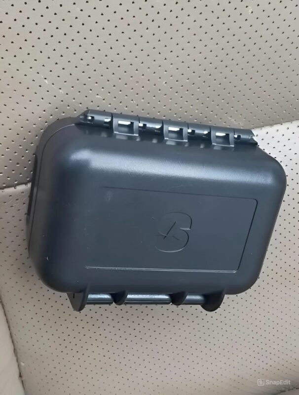 « Je l'ai trouvé sous le siège passager de ma voiture, à quoi cela sert-il ? »