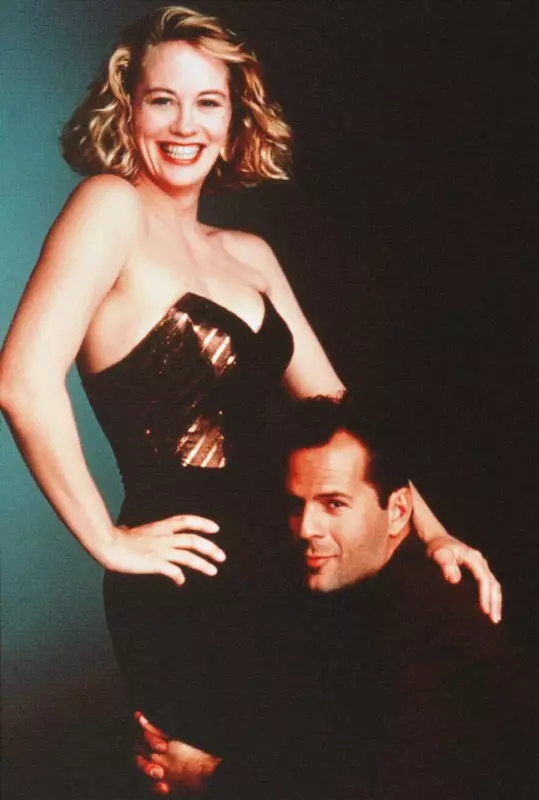Elle a marqué l’histoire avec son duo inoubliable aux côtés de Bruce Willis, mais le temps a transformé cette icône en une figure méconnaissable