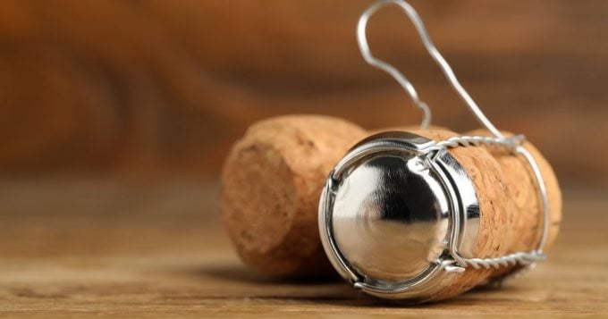 Champagne : Pourquoi les chefs conservent-ils toujours les bouchons de liège ?