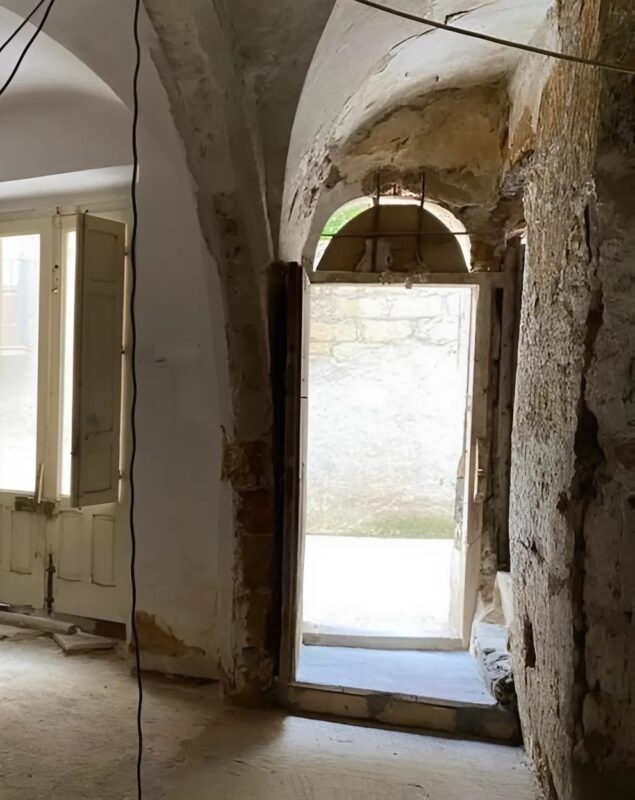J'ai acquis une maison abandonnée pour 1 EUR, et maintenant c'est la maison de mes rêves qui coûte 462000 EUR