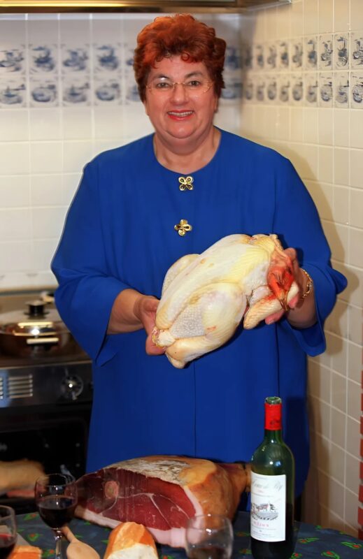 Maïté : L'animatrice emblématique de l’émission culinaire culte La Cuisine des Mousquetaires s’est éteinte à l’âge de 86 ans