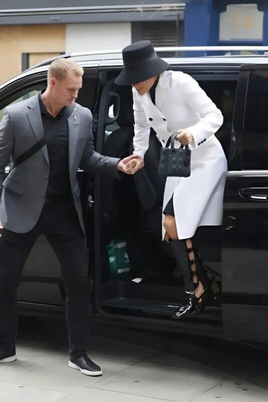 Jennifer Lopez, âgée de cinquante-quatre ans, a surpris ses admirateurs en leur dévoilant son petit ami