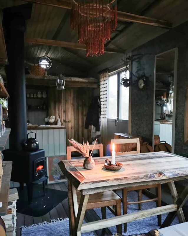 Elle réalise seule sa maison de rêve de 13 m², un petit bijou d’ingéniosité et de confort, et nous ouvre ses portes !