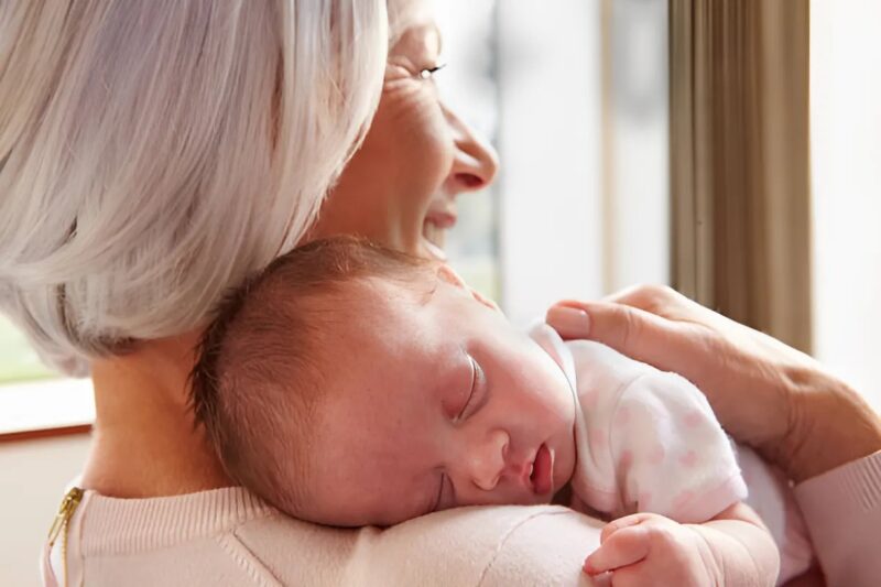 Mon fils unique ne m'a pas autorisé à voir mon petit-fils nouveau-né pour la première fois, alors que j'avais fait 5 heures de marche pour le voir