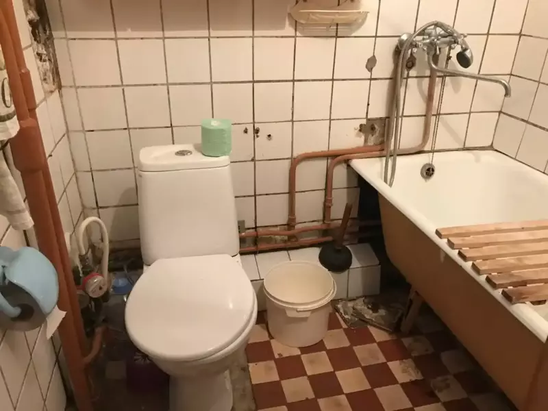 De ruine à chef-d'œuvre : découvrez l'incroyable transformation d'un appartement abandonné en un espace moderne et élégant