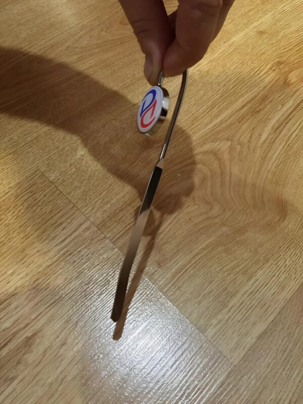 Cet objet semblait tout droit sorti du cabinet d’un dentiste, et pourtant, sa véritable origine est bien plus surprenante