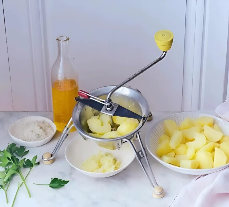 Tu ne vas pas croire ce dont est capable l'ancien ustensile de cuisine de ma grand-mère – ce n'est pas ce à quoi tu penses