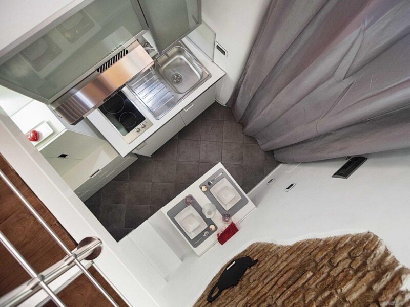 Un logement de la taille d'un placard : cet appartement romain de 7 m² prouve qu'un aménagement astucieux fait toute la différence