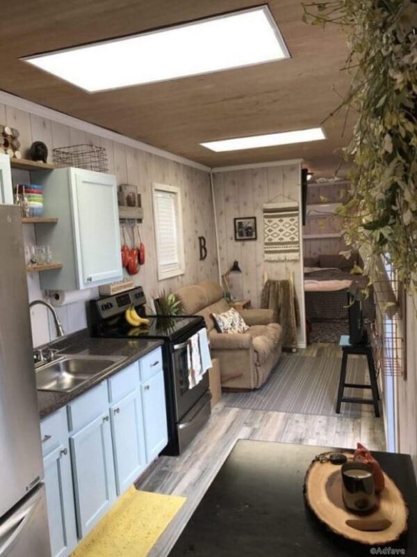 Ils ont ouvert la porte à leurs amis et leur famille, mais personne ne s'attendait à être autant stupéfait en entrant