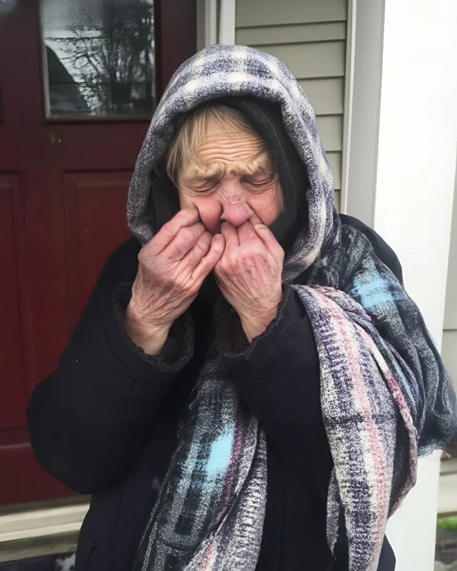 Ma mère m'a mise à la porte quand j'étais enceinte il y a 12 ans — hier, elle est réapparue en larmes sur le seuil de ma maison
