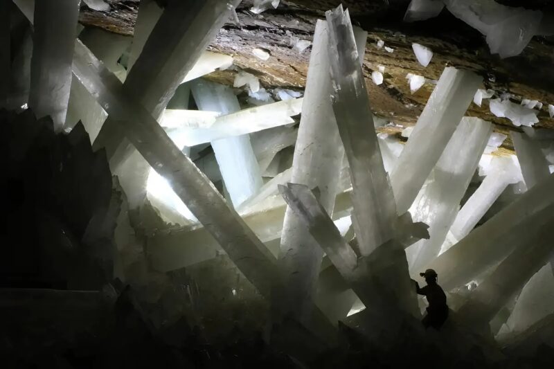 Les mineurs ont percé un mur et ont découvert quelque chose d’aussi surprenant qu'ils ont immédiatement appelé des scientifiques