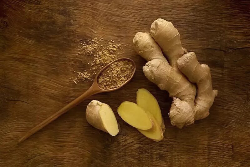 Clou de girofle, gingembre et thé Lipton : l’infusion miracle qui séduit de plus en plus de monde