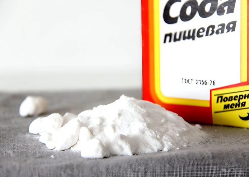 Comment nettoyer facilement la graisse et la saleté de votre four ? Voici pourquoi vous avez besoin d'une pièce de monnaie et d'un produit de levage