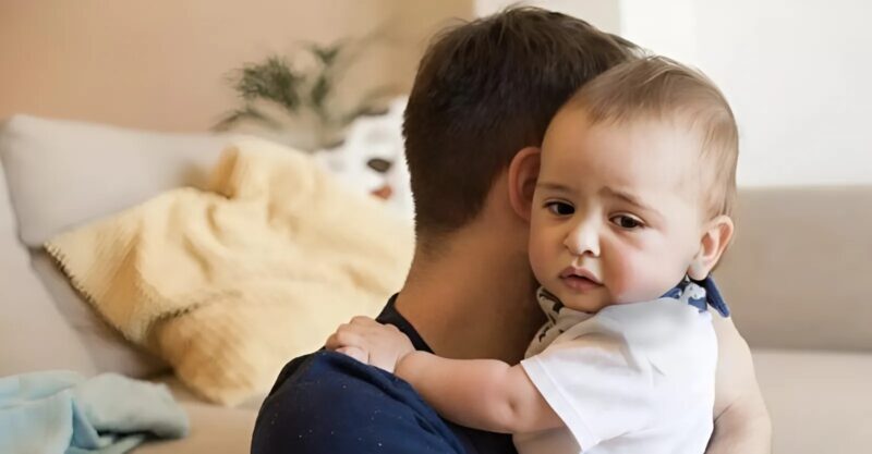 Ma belle-mère a exigé un test ADN car notre fils avait les cheveux clairs : ce que les résultats ont révélé a bouleversé toute la famille
