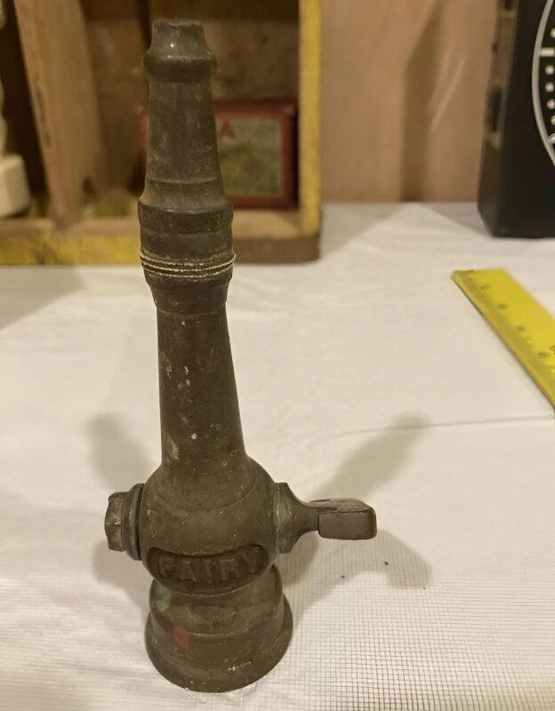Ma maman a trouvé cet objet dans le tiroir de mon père : la vérité derrière cet outil est incroyable