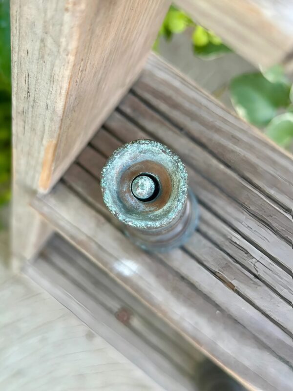 Ma maman a trouvé cet objet dans le tiroir de mon père : la vérité derrière cet outil est incroyable