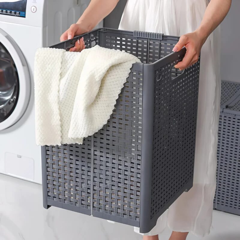 Ma belle-mère n’arrêtait pas d’apporter ses serviettes et ses draps à laver chez moi – ce que j’ai découvert m’a laissée sans voix