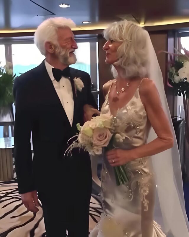 Ma mère s’est mariée en secret  et je n’aurais jamais pu imaginer qui était l’homme qu’elle avait choisi